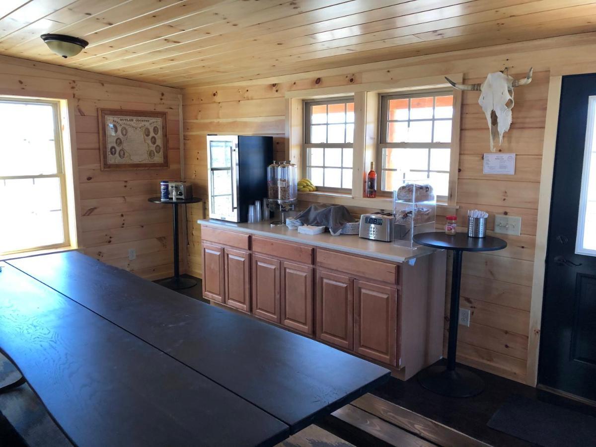 The Riverside Ranch Motel And Rv Park Southern Utah Hatch Esterno foto