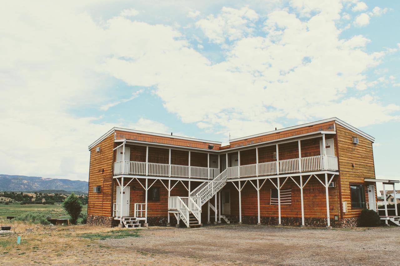 The Riverside Ranch Motel And Rv Park Southern Utah Hatch Esterno foto